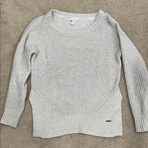 Toms Women's M Metallic Gray Sweater
